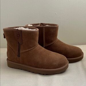 UGG Chestnut Ankle Boots